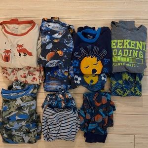 5 Pairs of boys Children’s Place Pajamas size 10